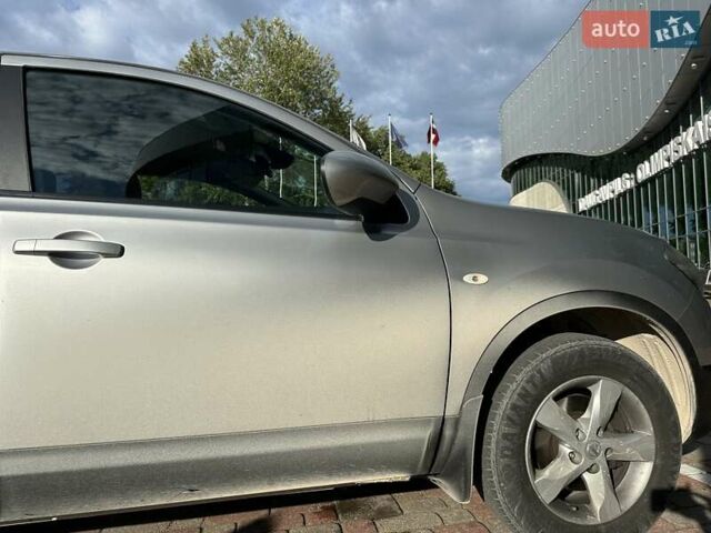 Серый Ниссан Кашкай, объемом двигателя 2 л и пробегом 100 тыс. км за 13000 $, фото 1 на Automoto.ua