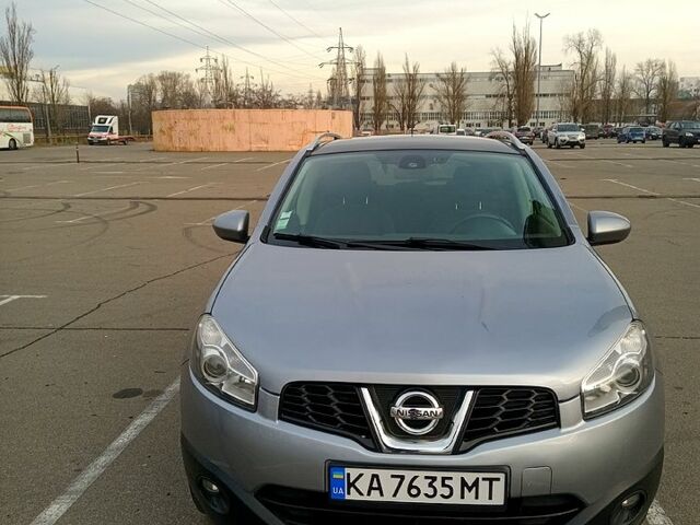 Серый Ниссан Кашкай, объемом двигателя 1.5 л и пробегом 120 тыс. км за 11700 $, фото 1 на Automoto.ua