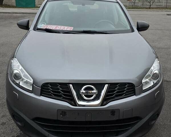 Сірий Ніссан Кашкай, об'ємом двигуна 1.6 л та пробігом 125 тис. км за 10800 $, фото 1 на Automoto.ua