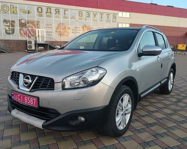 Серый Ниссан Кашкай, объемом двигателя 1.6 л и пробегом 207 тыс. км за 10200 $, фото 1 на Automoto.ua