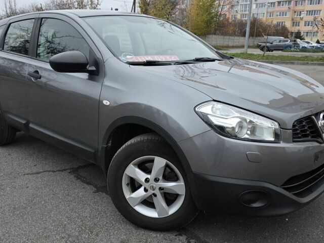 Серый Ниссан Кашкай, объемом двигателя 0 л и пробегом 125 тыс. км за 10800 $, фото 1 на Automoto.ua