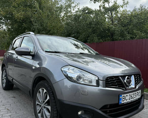 Серый Ниссан Кашкай, объемом двигателя 1.6 л и пробегом 191 тыс. км за 12550 $, фото 1 на Automoto.ua