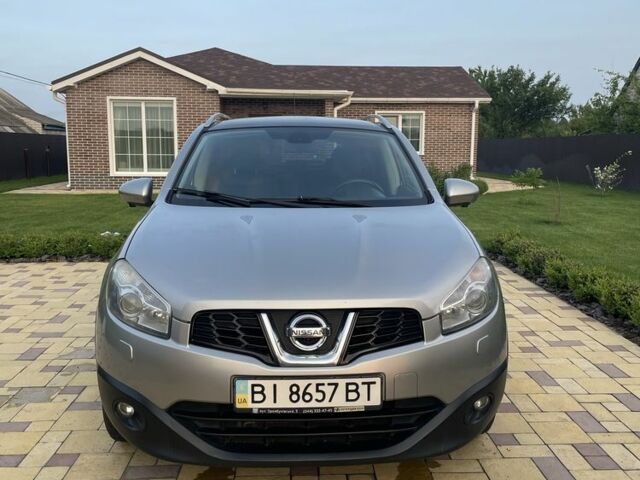 Серый Ниссан Кашкай, объемом двигателя 2 л и пробегом 335 тыс. км за 11000 $, фото 1 на Automoto.ua