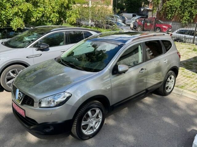 Серый Ниссан Кашкай, объемом двигателя 1.6 л и пробегом 180 тыс. км за 10400 $, фото 1 на Automoto.ua