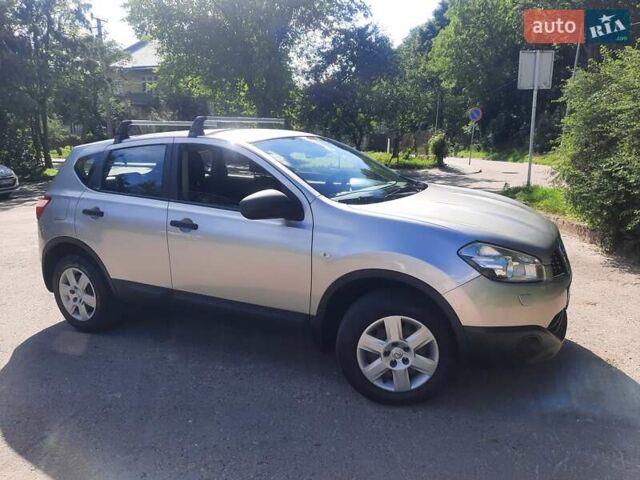 Сірий Ніссан Кашкай, об'ємом двигуна 1.6 л та пробігом 171 тис. км за 10500 $, фото 1 на Automoto.ua