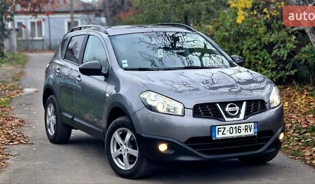 Сірий Ніссан Кашкай, об'ємом двигуна 0 л та пробігом 255 тис. км за 11700 $, фото 1 на Automoto.ua