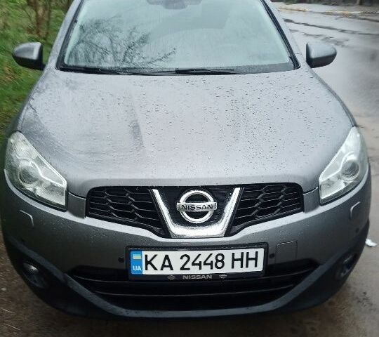 Сірий Ніссан Кашкай, об'ємом двигуна 2 л та пробігом 197 тис. км за 254 $, фото 1 на Automoto.ua
