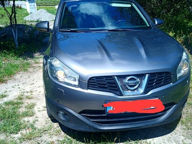 Сірий Ніссан Кашкай, об'ємом двигуна 2 л та пробігом 200 тис. км за 11300 $, фото 1 на Automoto.ua