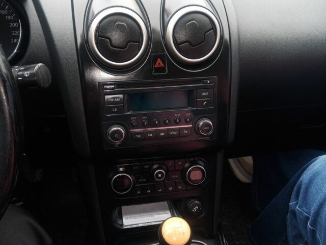 Серый Ниссан Кашкай, объемом двигателя 1.5 л и пробегом 260 тыс. км за 10500 $, фото 1 на Automoto.ua