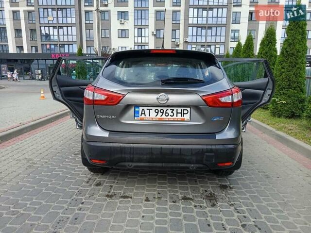 Серый Ниссан Кашкай, объемом двигателя 1.5 л и пробегом 213 тыс. км за 15000 $, фото 1 на Automoto.ua