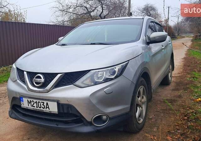 Сірий Ніссан Кашкай, об'ємом двигуна 1.2 л та пробігом 123 тис. км за 12500 $, фото 1 на Automoto.ua
