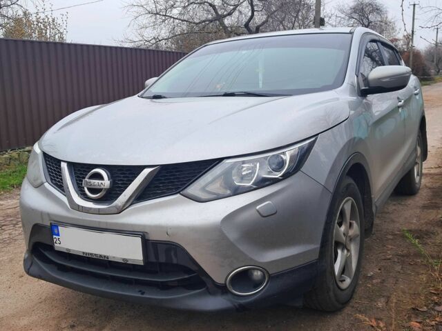 Сірий Ніссан Кашкай, об'ємом двигуна 1.2 л та пробігом 123 тис. км за 12500 $, фото 1 на Automoto.ua