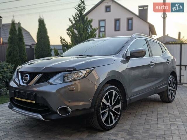 Серый Ниссан Кашкай, объемом двигателя 1.5 л и пробегом 175 тыс. км за 14999 $, фото 1 на Automoto.ua