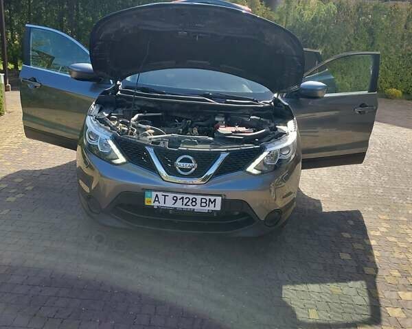 Серый Ниссан Кашкай, объемом двигателя 1.2 л и пробегом 93 тыс. км за 13400 $, фото 1 на Automoto.ua