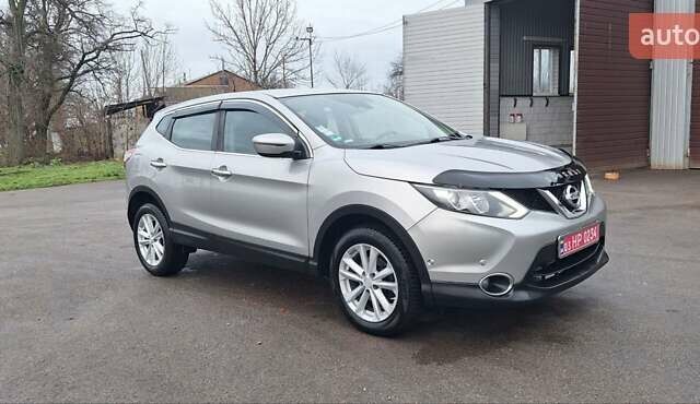 Серый Ниссан Кашкай, объемом двигателя 1.5 л и пробегом 120 тыс. км за 14900 $, фото 1 на Automoto.ua