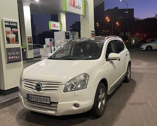 Білий Ніссан Кашкай 2, об'ємом двигуна 2 л та пробігом 274 тис. км за 7500 $, фото 1 на Automoto.ua