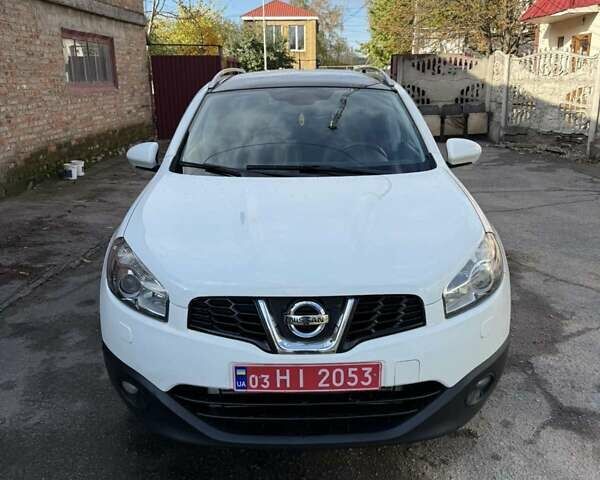 Ниссан Кашкай 2 2011 в Первомайск на Automoto.ua Белый Ниссан Кашкай 2, объемом двигателя 2 л и пробегом 216 тыс. км за 12500 $, фото 1 на Automoto.ua