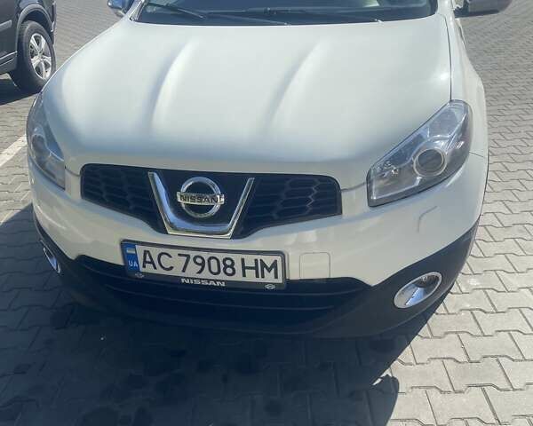 Белый Ниссан Кашкай 2, объемом двигателя 2 л и пробегом 280 тыс. км за 13900 $, фото 1 на Automoto.ua