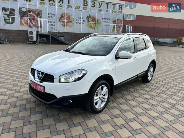 Білий Ніссан Кашкай 2, об'ємом двигуна 1.5 л та пробігом 240 тис. км за 10800 $, фото 1 на Automoto.ua