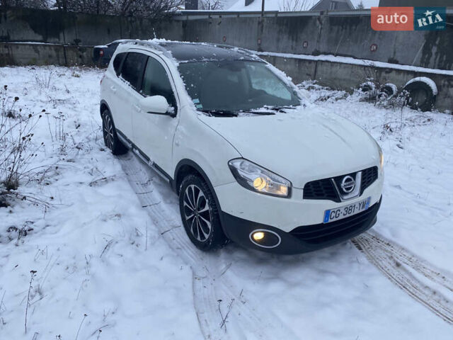 Белый Ниссан Кашкай 2, объемом двигателя 1.6 л и пробегом 264 тыс. км за 10750 $, фото 1 на Automoto.ua