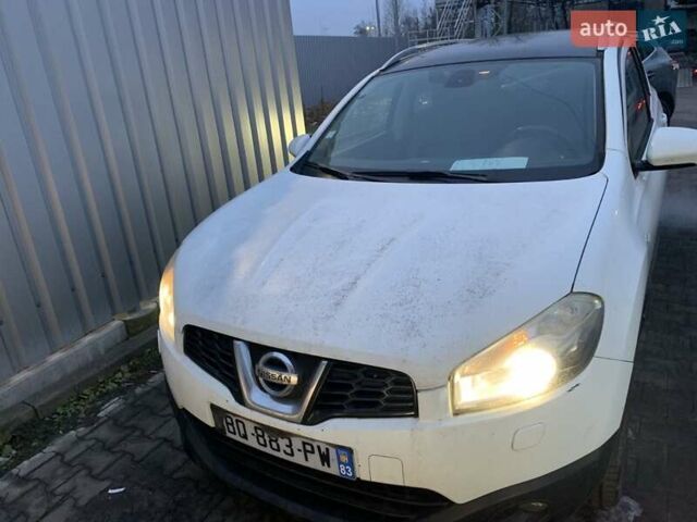 Белый Ниссан Кашкай 2, объемом двигателя 2 л и пробегом 194 тыс. км за 11500 $, фото 1 на Automoto.ua