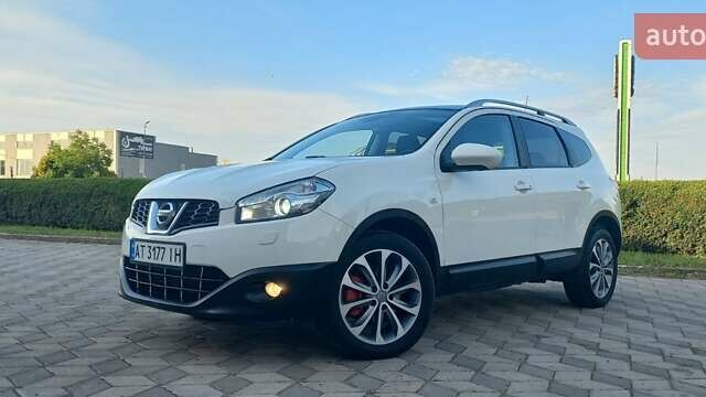 Белый Ниссан Кашкай 2, объемом двигателя 2 л и пробегом 222 тыс. км за 12700 $, фото 1 на Automoto.ua