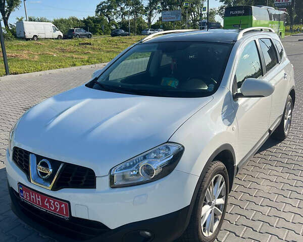 Білий Ніссан Кашкай 2, об'ємом двигуна 1.5 л та пробігом 217 тис. км за 11499 $, фото 1 на Automoto.ua