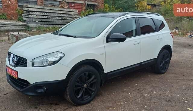 Ниссан Кашкай 2 2013 в Чернигове на Automoto.ua Белый Ниссан Кашкай 2, объемом двигателя 1.6 л и пробегом 230 тыс. км за 13650 $, фото 1 на Automoto.ua