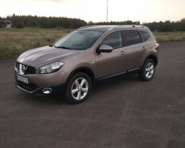 Бежевий Ніссан Кашкай 2, об'ємом двигуна 2 л та пробігом 235 тис. км за 10200 $, фото 1 на Automoto.ua