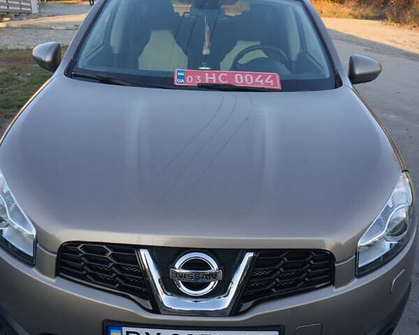 Ниссан Кашкай 2 2011 в Каменце-Подольском на Automoto.ua Бежевый Ниссан Кашкай 2, объемом двигателя 2 л и пробегом 250 тыс. км за 12000 $, фото 1 на Automoto.ua