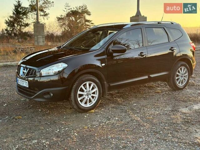 Черный Ниссан Кашкай 2, объемом двигателя 2 л и пробегом 242 тыс. км за 11700 $, фото 1 на Automoto.ua