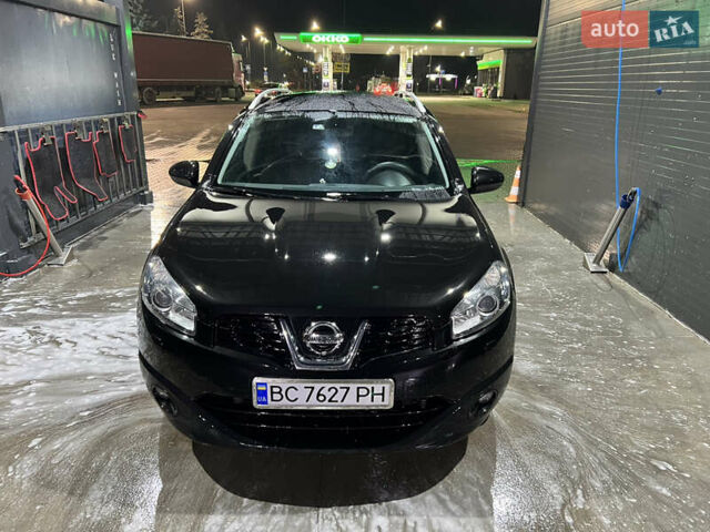 Черный Ниссан Кашкай 2, объемом двигателя 2 л и пробегом 237 тыс. км за 11500 $, фото 1 на Automoto.ua
