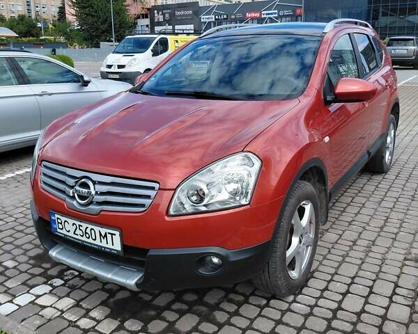 Красный Ниссан Кашкай 2, объемом двигателя 2 л и пробегом 240 тыс. км за 8000 $, фото 1 на Automoto.ua
