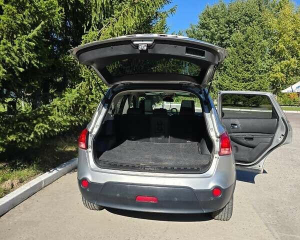 Ниссан Кашкай 2 2009 в Бердичеве на Automoto.ua Серый Ниссан Кашкай 2, объемом двигателя 1.6 л и пробегом 300 тыс. км за 9800 $, фото 1 на Automoto.ua