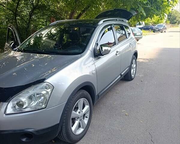 Серый Ниссан Кашкай 2, объемом двигателя 2 л и пробегом 245 тыс. км за 7900 $, фото 1 на Automoto.ua