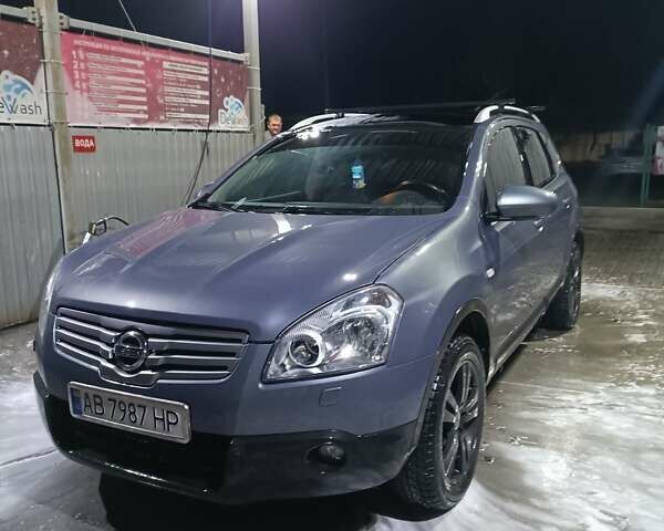 Серый Ниссан Кашкай 2, объемом двигателя 1.5 л и пробегом 300 тыс. км за 8300 $, фото 1 на Automoto.ua