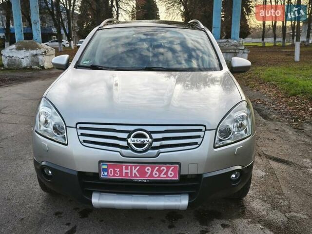 Серый Ниссан Кашкай 2, объемом двигателя 2 л и пробегом 212 тыс. км за 10000 $, фото 1 на Automoto.ua