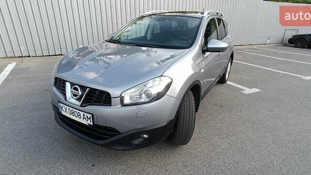 Серый Ниссан Кашкай 2, объемом двигателя 2 л и пробегом 147 тыс. км за 11800 $, фото 1 на Automoto.ua