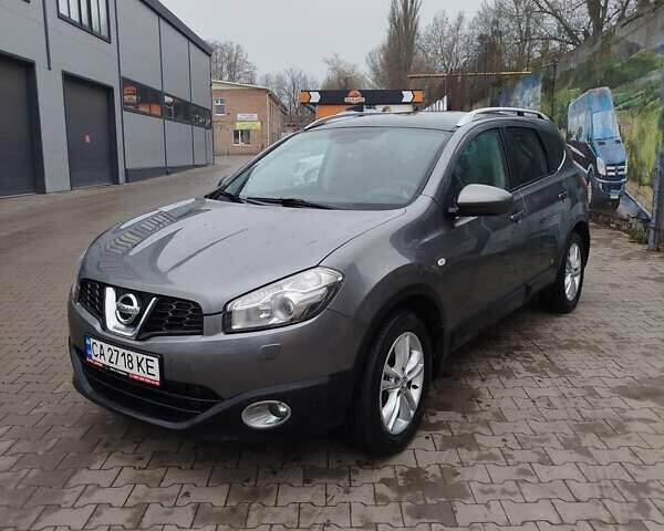 Сірий Ніссан Кашкай 2, об'ємом двигуна 1.6 л та пробігом 237 тис. км за 10100 $, фото 1 на Automoto.ua