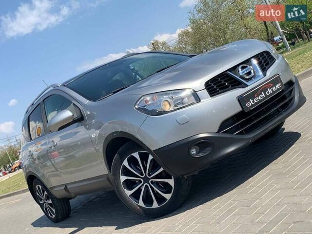 Серый Ниссан Кашкай 2, объемом двигателя 2 л и пробегом 213 тыс. км за 11299 $, фото 1 на Automoto.ua