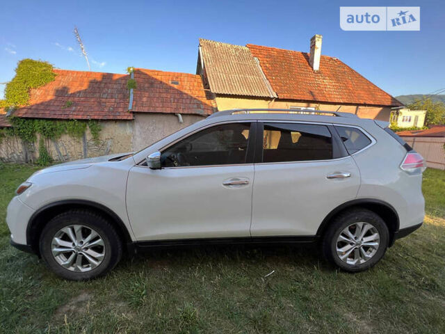 Белый Ниссан Rogue, объемом двигателя 2.5 л и пробегом 205 тыс. км за 11800 $, фото 1 на Automoto.ua