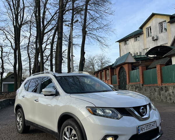 Белый Ниссан Rogue, объемом двигателя 2.49 л и пробегом 115 тыс. км за 13000 $, фото 1 на Automoto.ua
