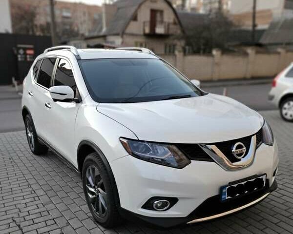 Белый Ниссан Rogue, объемом двигателя 2.49 л и пробегом 178 тыс. км за 13000 $, фото 1 на Automoto.ua