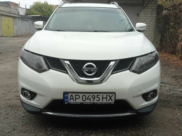 Ніссан Rogue 2015 у Запоріжжя на Automoto.ua Білий Ніссан Rogue, об'ємом двигуна 2.5 л та пробігом 182 тис. км за 12500 $, фото 1 на Automoto.ua