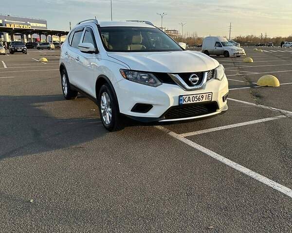 Белый Ниссан Rogue, объемом двигателя 2.5 л и пробегом 111 тыс. км за 15000 $, фото 1 на Automoto.ua