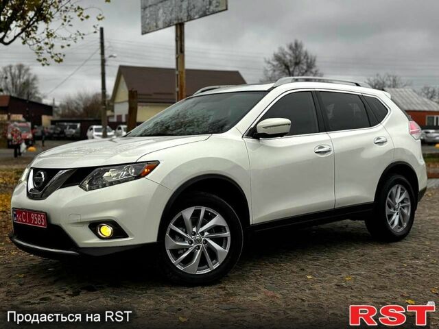 Белый Ниссан Rogue, объемом двигателя 2.5 л и пробегом 140 тыс. км за 13250 $, фото 1 на Automoto.ua
