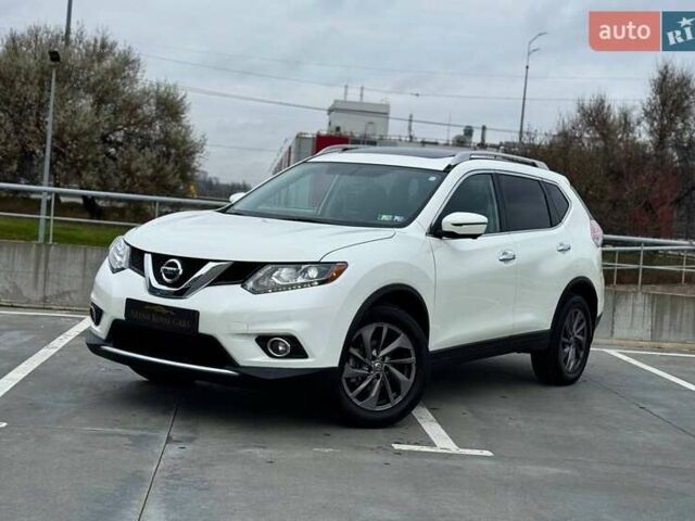 Белый Ниссан Rogue, объемом двигателя 2.5 л и пробегом 151 тыс. км за 15300 $, фото 1 на Automoto.ua