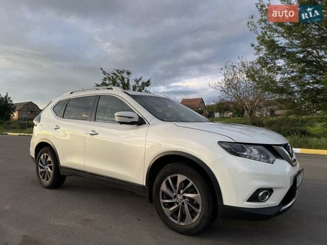 Белый Ниссан Rogue, объемом двигателя 0 л и пробегом 115 тыс. км за 14500 $, фото 1 на Automoto.ua