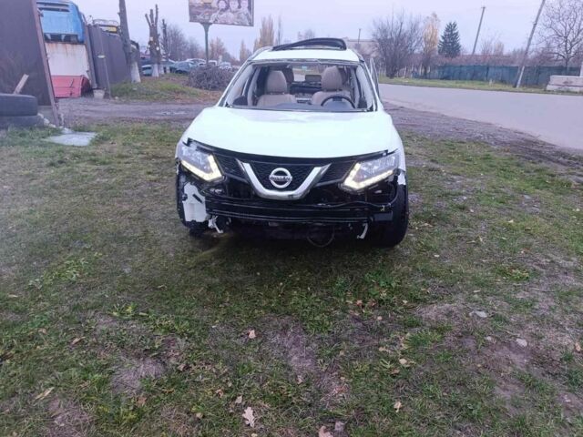 Білий Ніссан Rogue, об'ємом двигуна 0 л та пробігом 100 тис. км за 3650 $, фото 1 на Automoto.ua