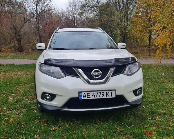 Белый Ниссан Rogue, объемом двигателя 2.49 л и пробегом 214 тыс. км за 13500 $, фото 1 на Automoto.ua